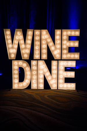 Wine_Dine-1970